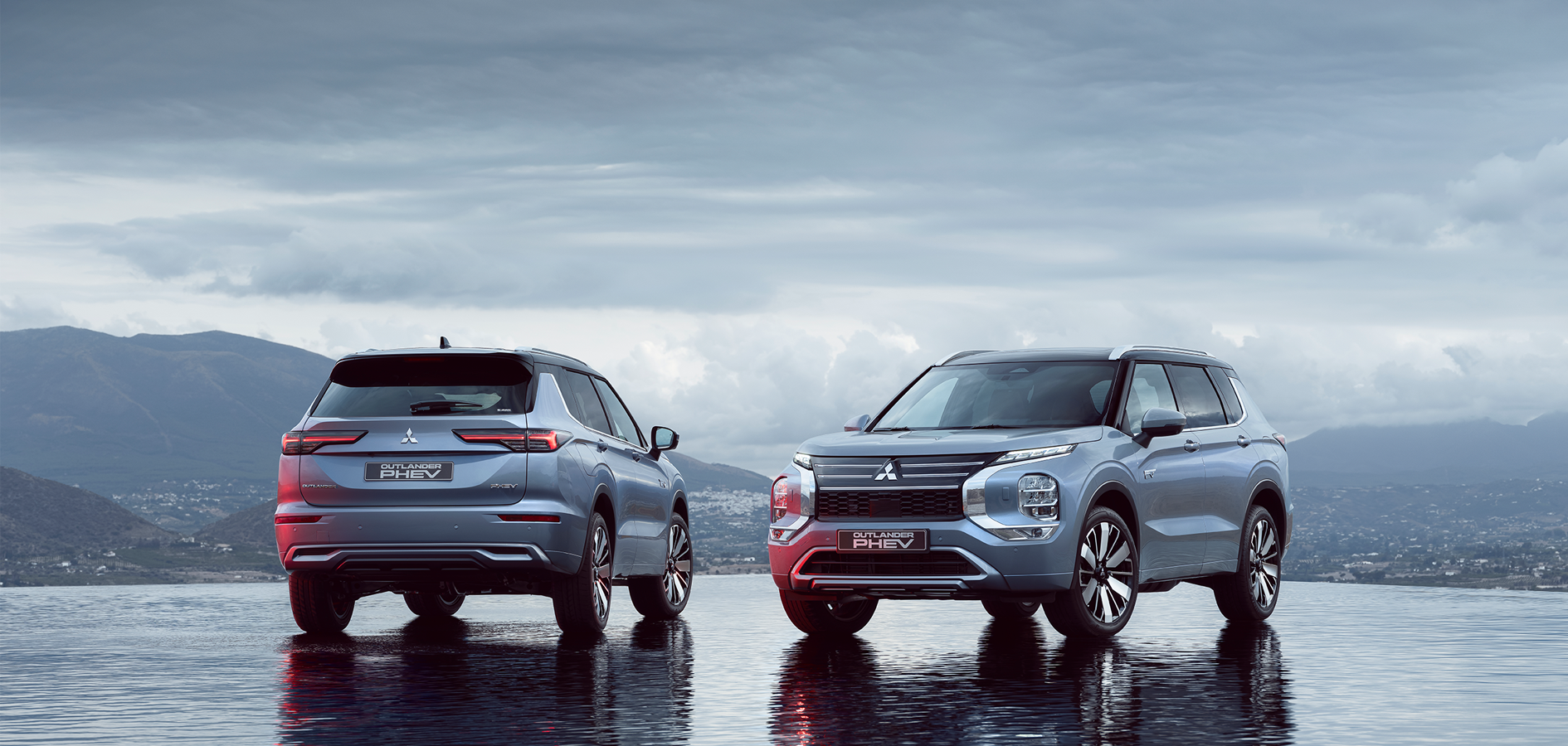 Mitsubishi Outlander PHEV in primo piano