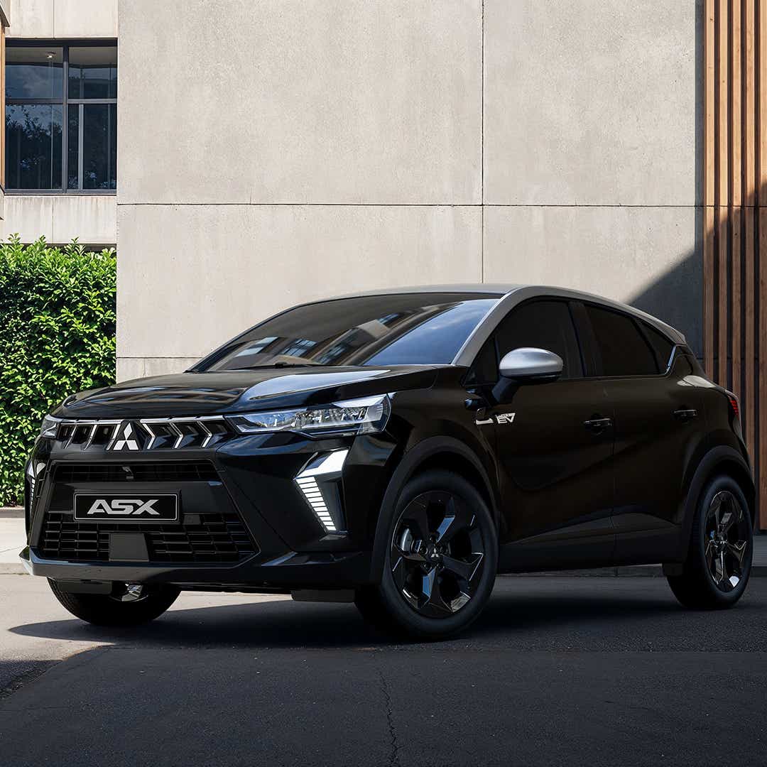 Mitsubishi ASX su strada urbana